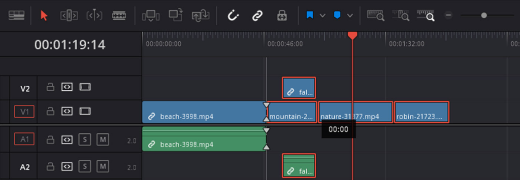 move clips on the timeline in Davinci Resolve